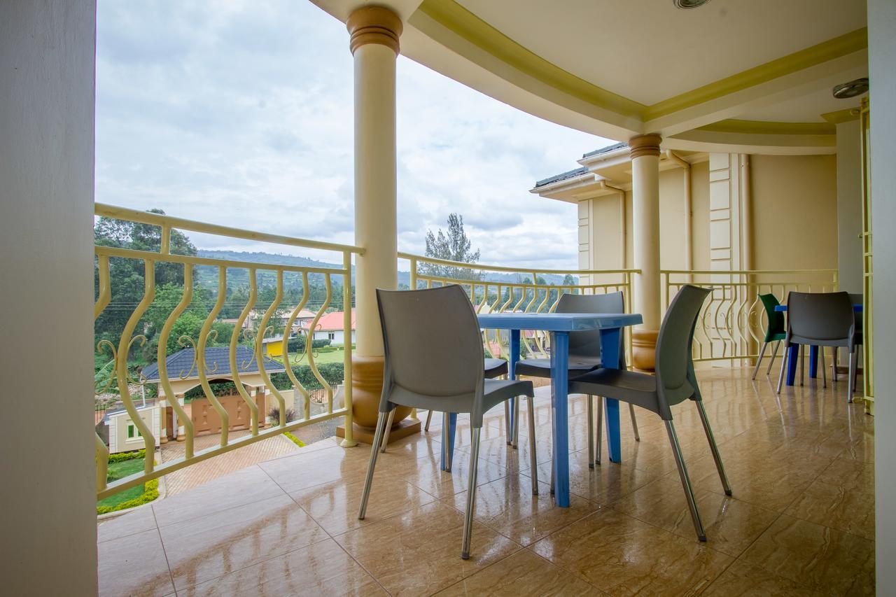 Heras Country Resort Kabale Exterior foto